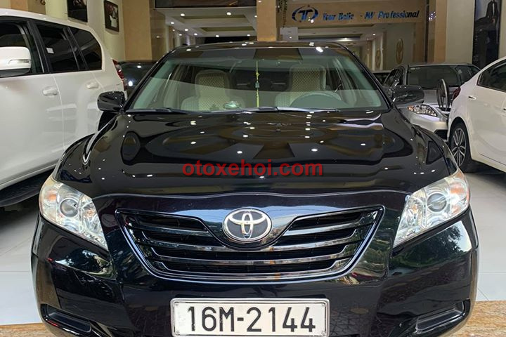 Giá Toyota Camry mới 2019 nhập khẩu Thái Lan