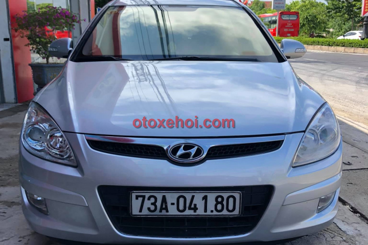 Giá bán xe ô tô Hyundai i30 CW 1.6AT Xe cũ Số tự động tại Quảng Bình ...